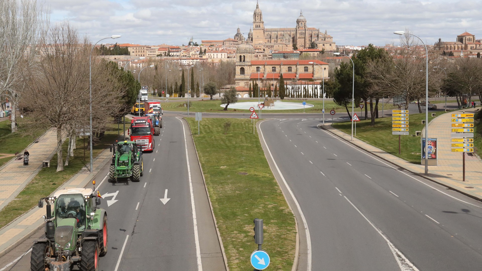 Ir al Video Los paros y protestas de los transportistas se siguen produciendo por todo el país