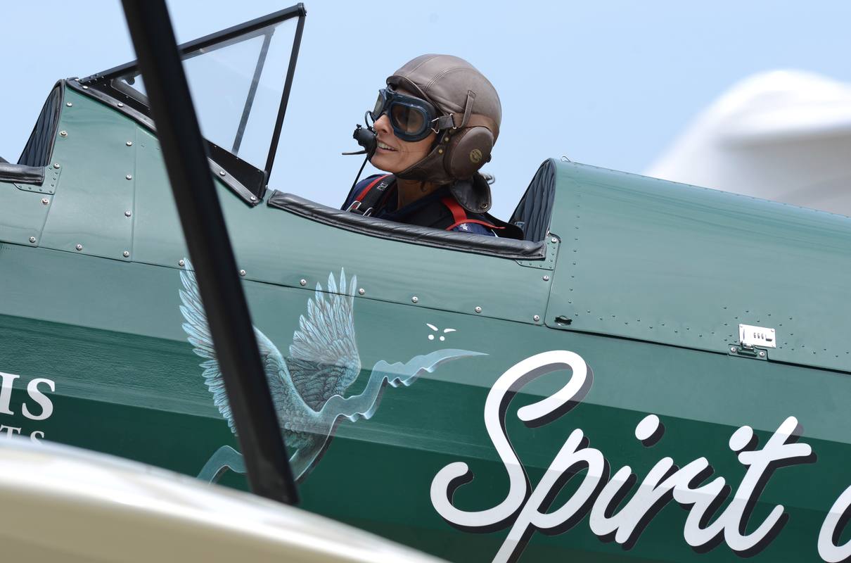 La piloto británica, Tracey Curtis-Taylor
