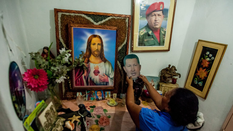 Polémica en Venezuela por una versión del Padre Nuestro dedicada a Chávez