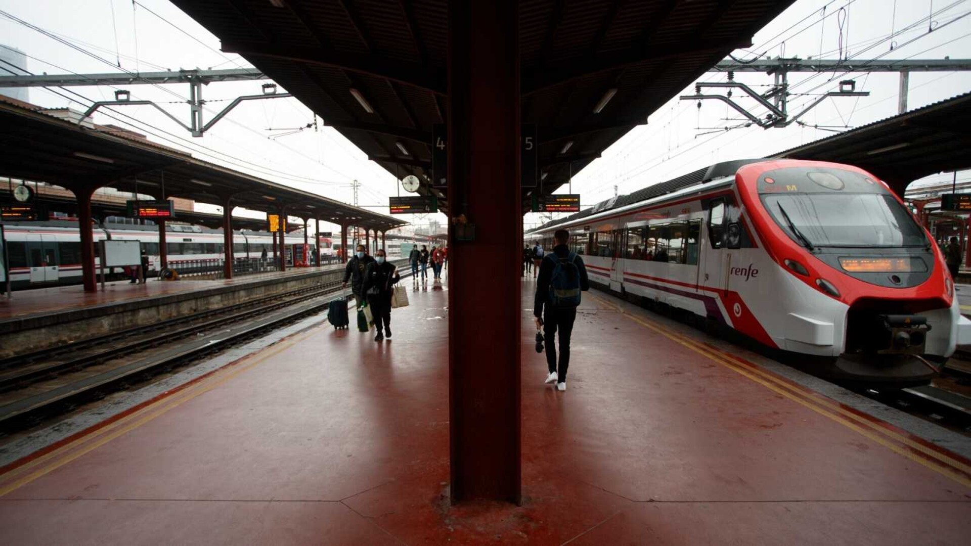 Renfe Estudia Medidas Por El Abuso En Los Abonos Gratuitos