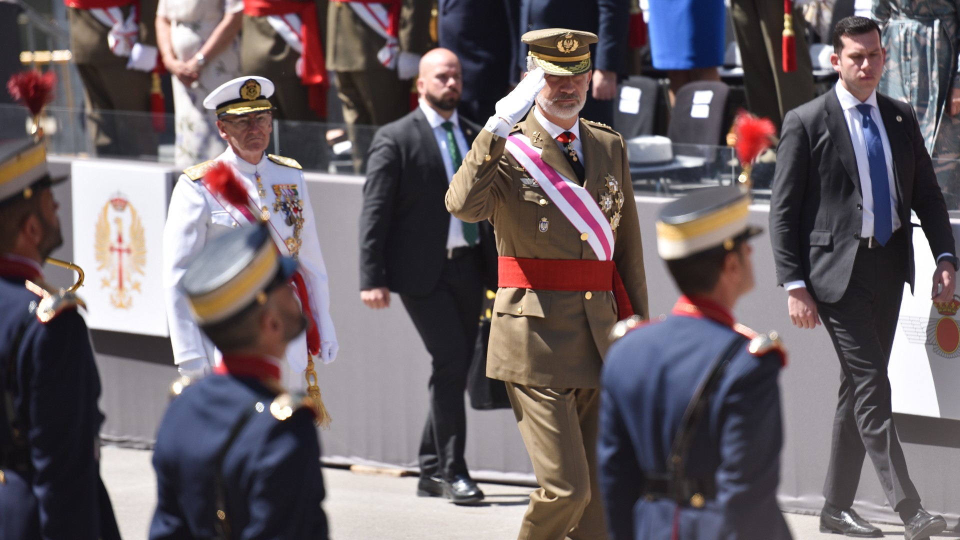 Ir al Video Los reyes presiden en Huesca el Día de las Fuerzas Armadas