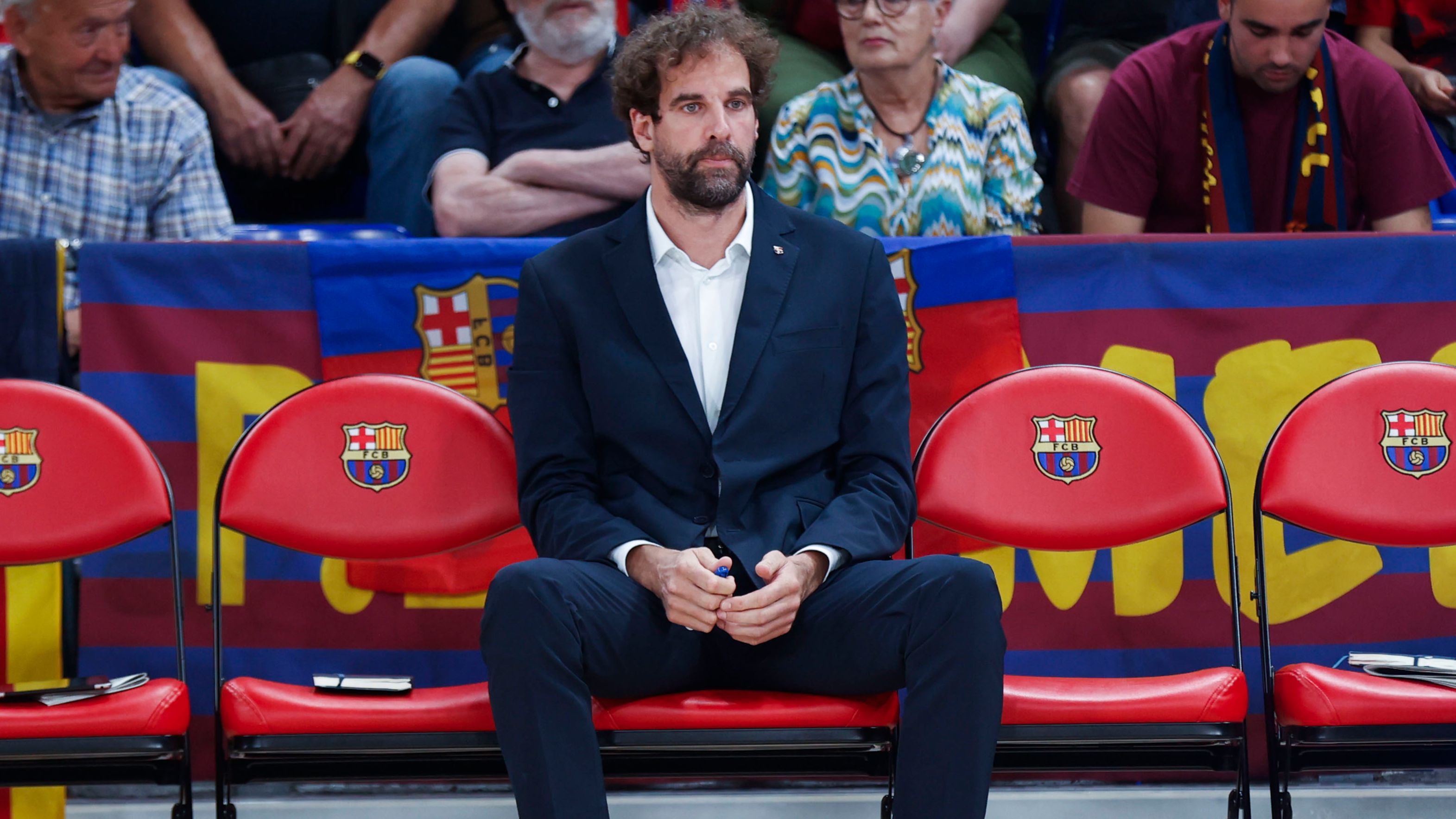 El Barcelona Despide A Roger Grimau Tras Una Temporada En Blanco