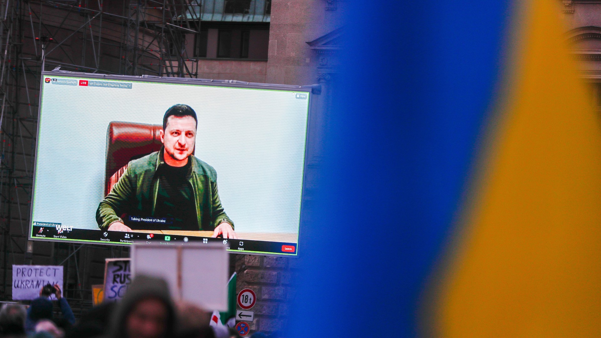 Ir al Video Las televisiones ucranianas se unen para informar de la guerra las 24 horas