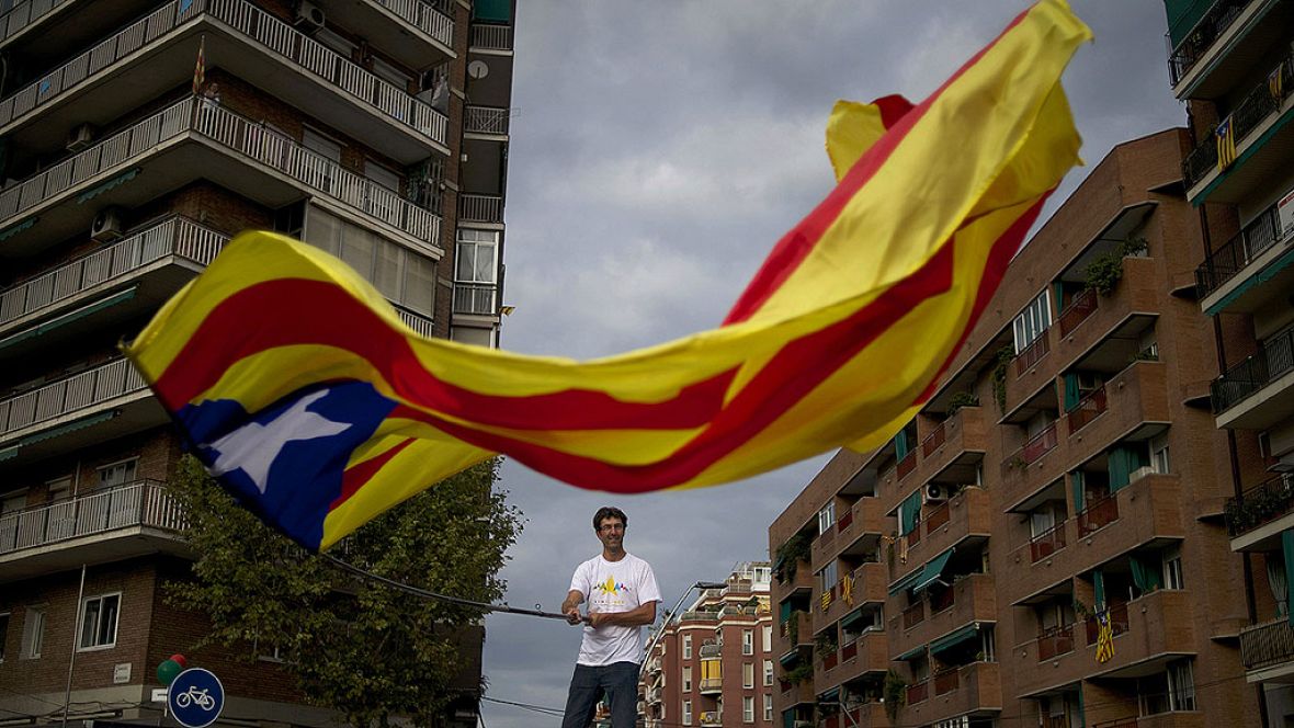 La campaña catalana, marcada por la Diada El primer día de las elecciones viene marcado por la Diada