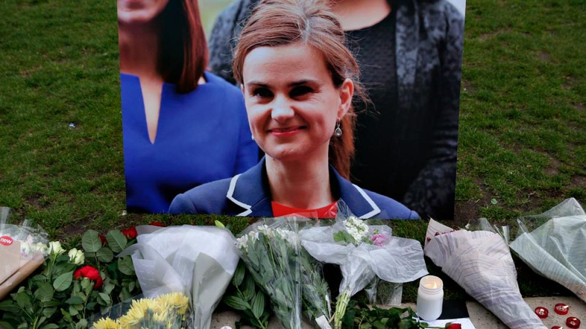 Conmoción en Reino Unido por el asesinato de una diputada laborista Conmoción en Reino Unido por el asesinato de una diputada laborista
