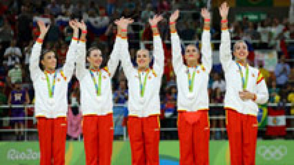 Río 2016. Gimnasia rítmica | El equipo español recibe la medalla de plata