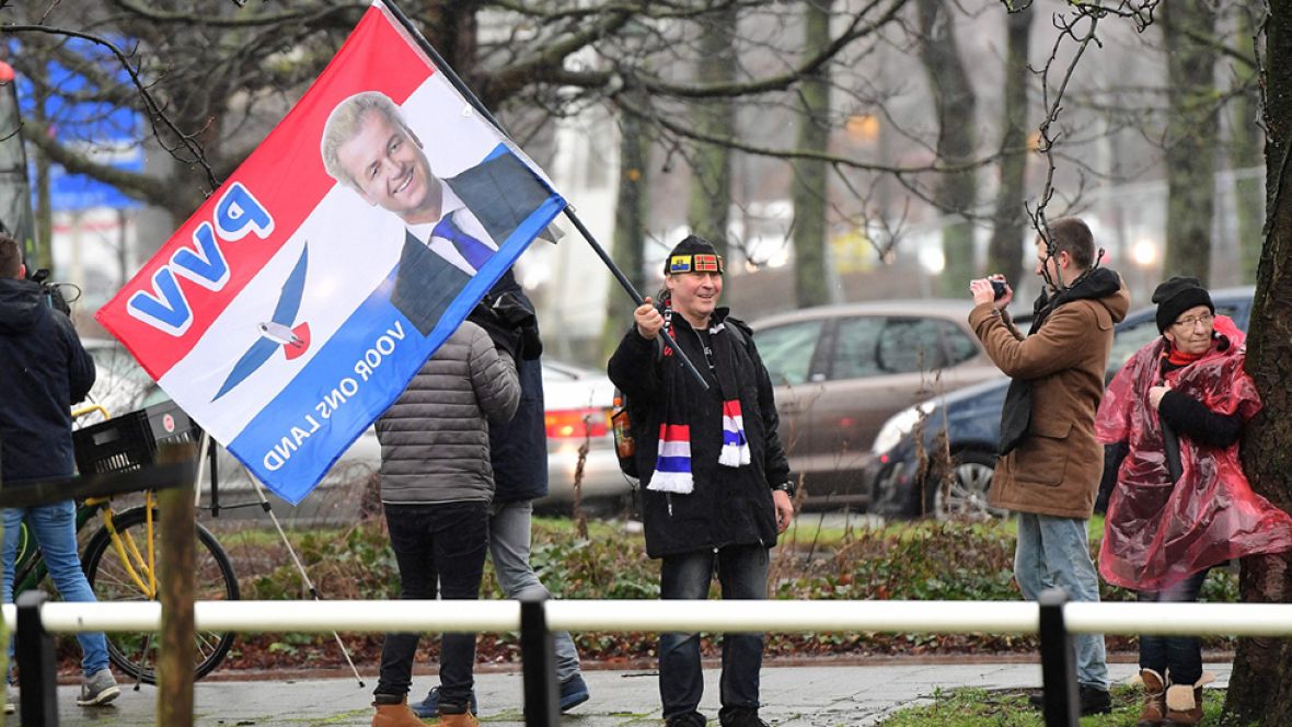 Análisis: "El fascismo se arrinconó esperando su momento y éste ha llegado"