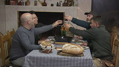 SOS Alimentos (Karra al rescate) - M�laga - ver ahora