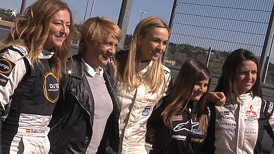 Ellas - Mujeres al volante - ver ahora 