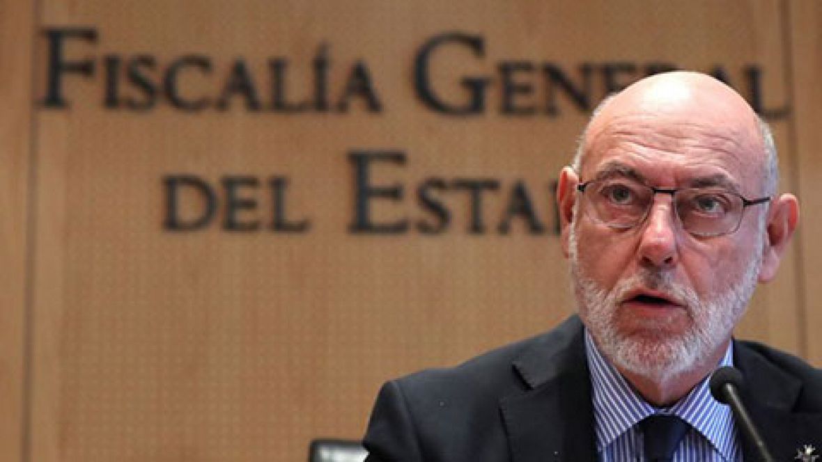 La Fiscalía se querella por rebelión, sedición y malversación contra Puigdemont, el Govern, Forcadell y la Mesa del Parlament La Fiscalía se querella por rebelión, sedición y malversación contra Puigdemont, el Govern, Forcadell y la Mesa del Parlament