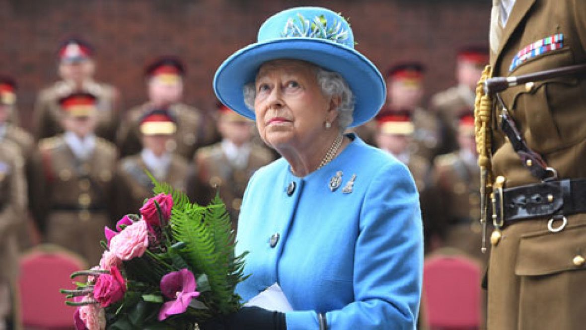 La reina Isabell II, el Secretario de Comercio de Estados Unidos o el yerno deTrump, en los 'Papeles del Paraíso' La reina Isabell II, el Secretario de Comercio de Estados Unidos o el yerno deTrump, en los 'Papeles del Paraíso'