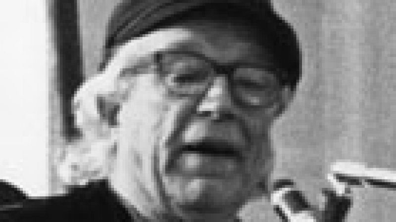 '"La poesía es un arma cargada de futuro", interpretada por Rafael Alberti