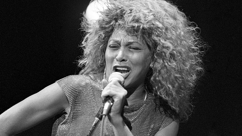 Mujeres malditas -Tina Turner: fama, tristeza y miedo - Mujeres malditas | Escuchar