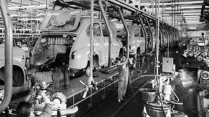 Documentos RNE - El SEAT 600, de la España de alpargata a la de cuatro velocidades - 03/08/13