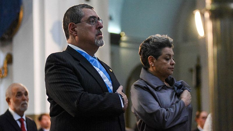 Cinco Continentes - Arévalo, finalmente, toma posesión en Guatemala