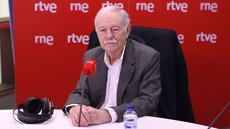 El ojo crítico - Unos espías desastrosos, la vuelta de Eduardo Mendoza