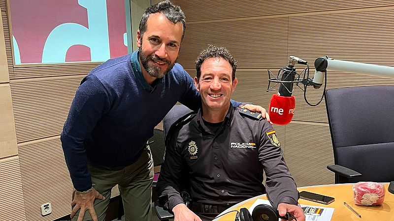 El gallo que no cesa - La lucha de la Policía Nacional contra la trata de personas