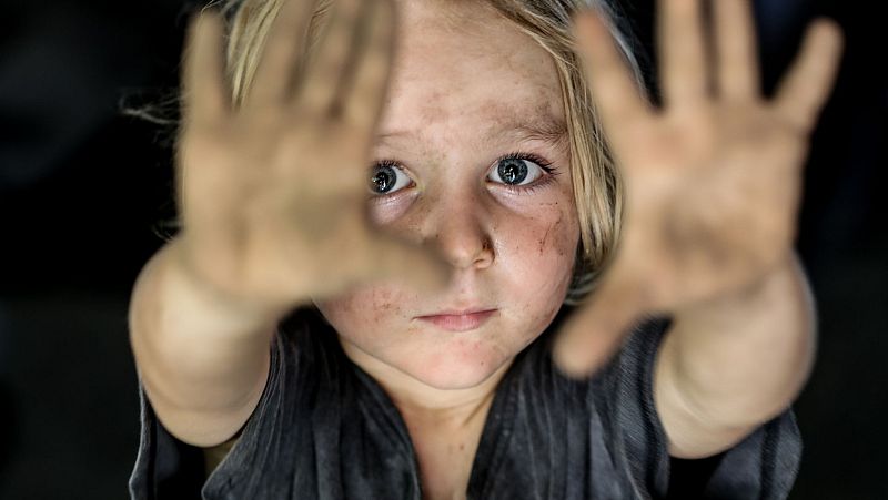 La cresta de la onda - Profundizamos en una encuesta sobre pobreza infantil en España - 01/02/24 - escuchar ahora