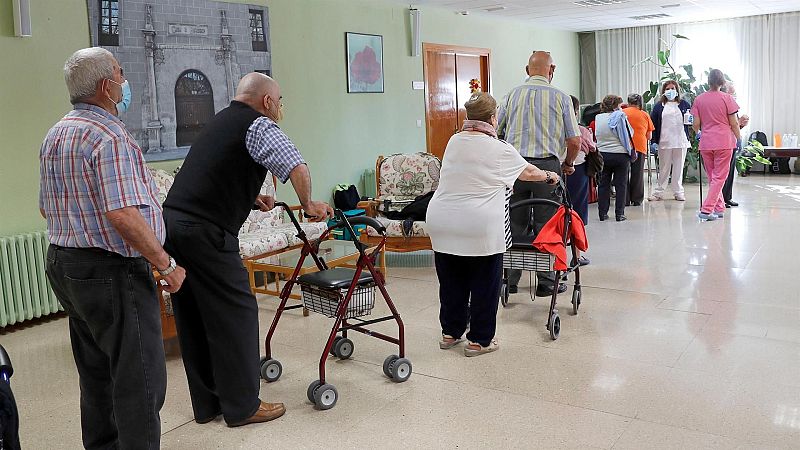 Madrid Informativos RNE - Las actas policiales reflejan el abandono de las residencias de mayores de Madrid durante la pandemia