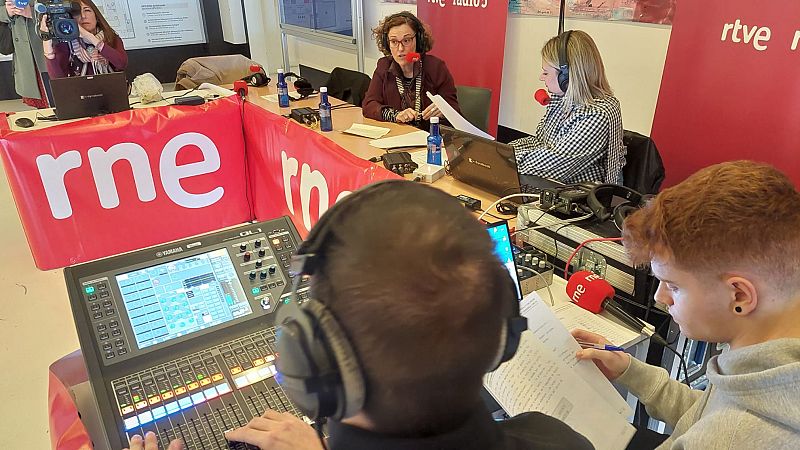 Día Mundial de la Radio: programa especial con alumnos de la UPV-EHU