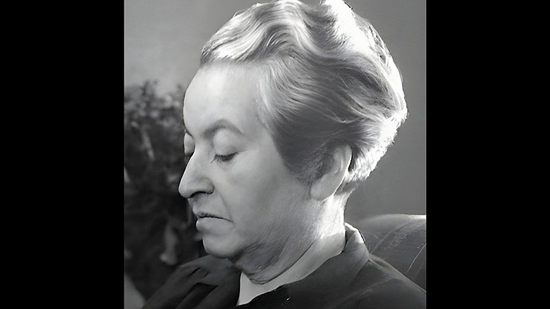 Los podcast de Villena - Gabriela Mistral, una mujer fuerte - Escuchar ahora