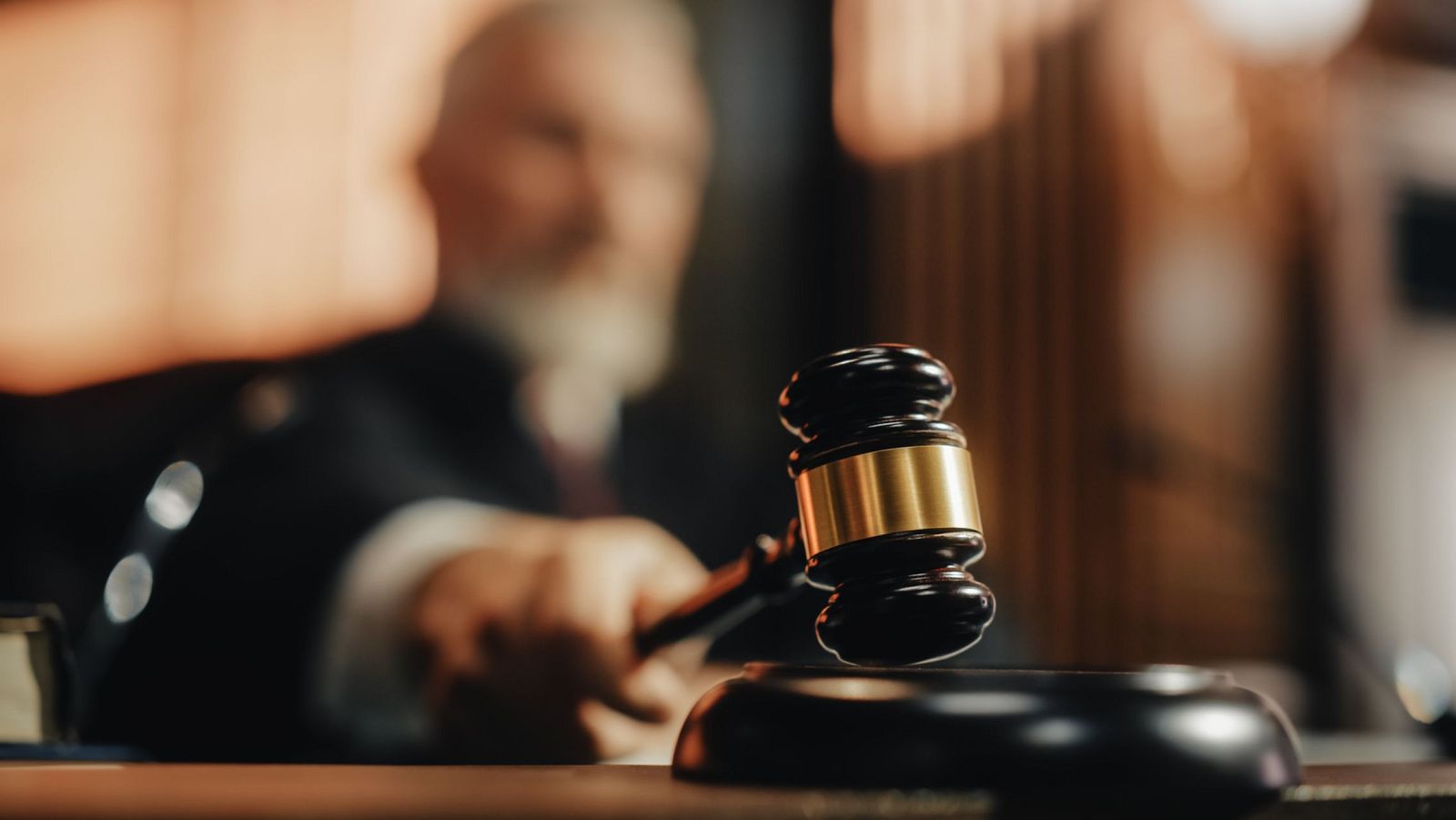 Más cerca - La ley de amnistía mira hacia Europa -  Escuchar ahora