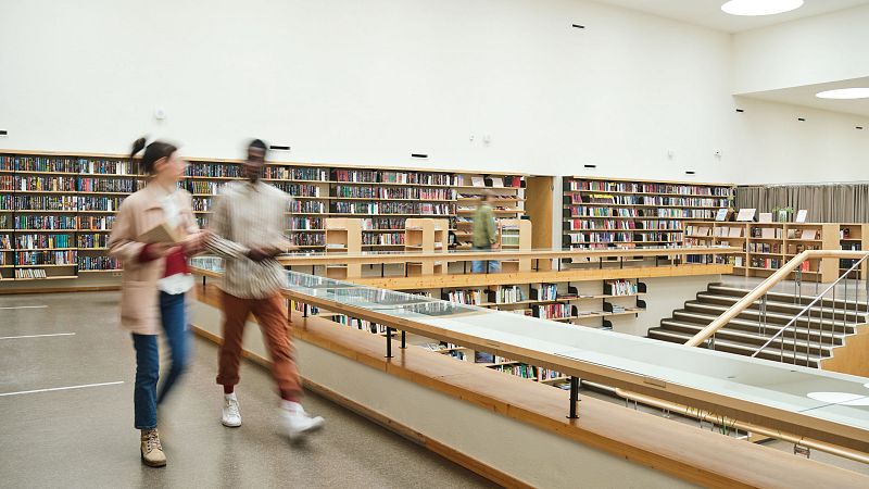 Las Mañanas de RNE con Íñigo Alfonso - Abre el plazo para solicitar las becas MEC: ¿Cómo funcionan estas ayudas?