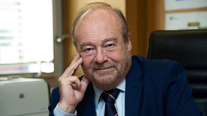 24 horas - José Manuel Bar: "Introducimos elementos que reflejen no las faltas de ortografía, sino la expresión del alumnado"