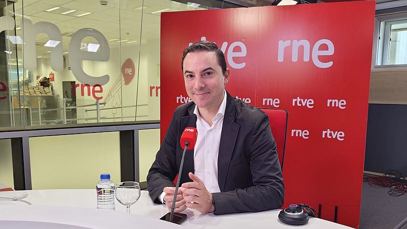 Las Mañanas de RNE - Juan Lobato (PSOE): "La única oferta electoral que hace Puigdemont es victimismo"