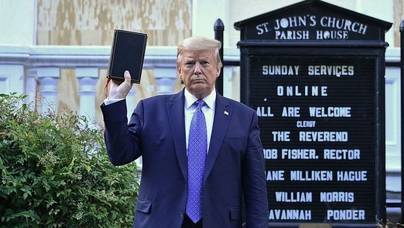 Todo Mal - Trump te vende tu nombre en un grano de arroz