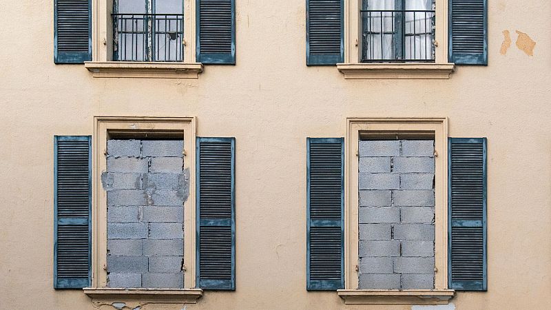 El gallo que no cesa - Así es la okupación de viviendas en España