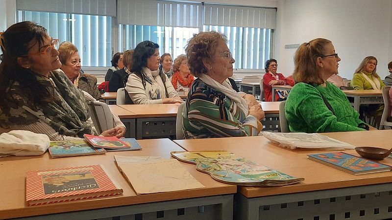 En primera persona - Mujeres de otras generaciones nos hablan de la educación hace décadas - 07/04/24