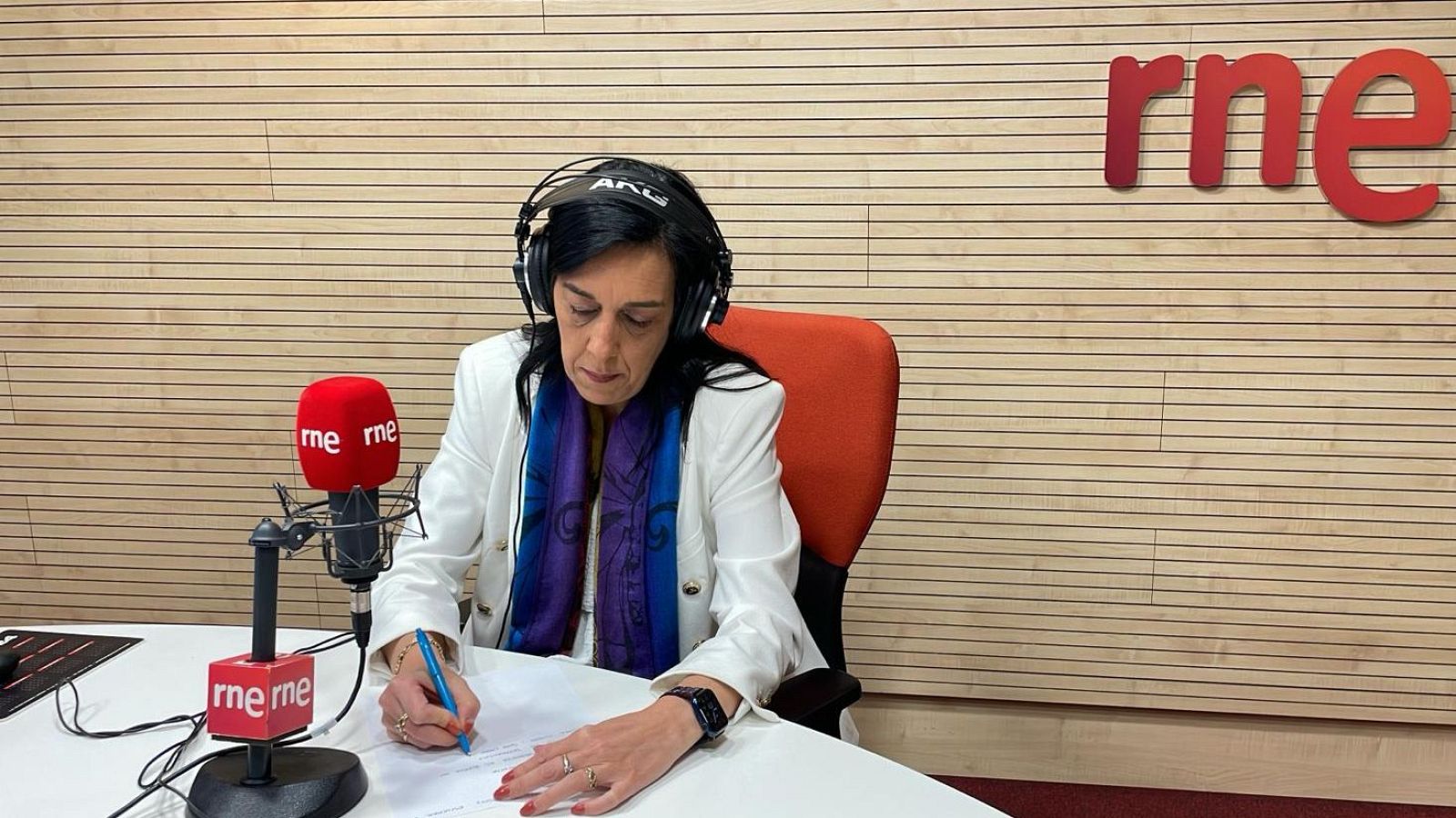 Amaia Martínez (Vox): La inmigración y el euskera en el centro de su campaña | Escuchar