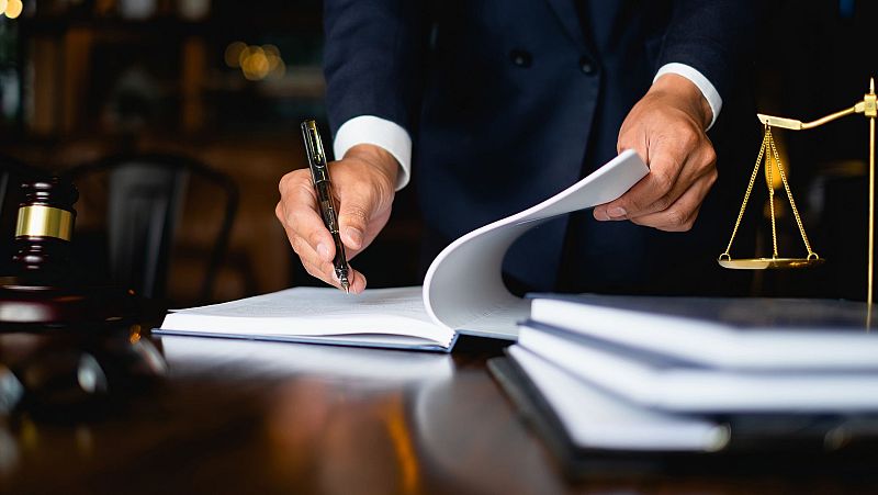 Diez minutos bien empleados - Los problemas laborales de la justicia - 15/04/24 - Escuchar ahora