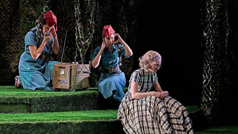 La lira de Apolo - Comedia mitológica y descaro teatral - Escuchar ahora