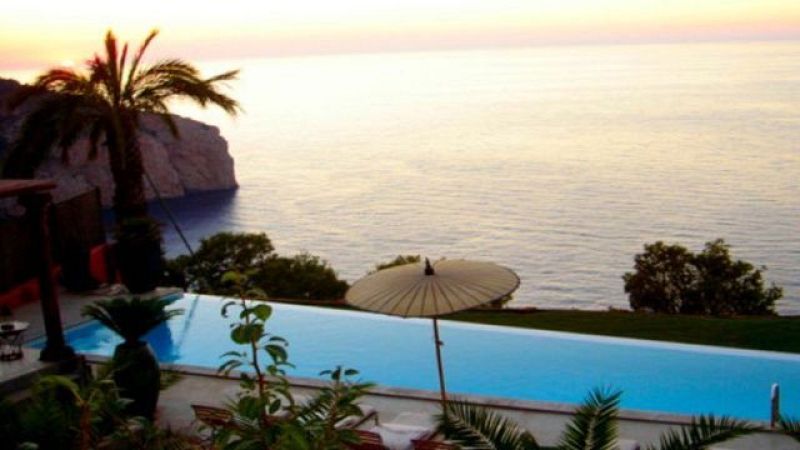 Fondos de inversión y turismo - Escuchar ahora