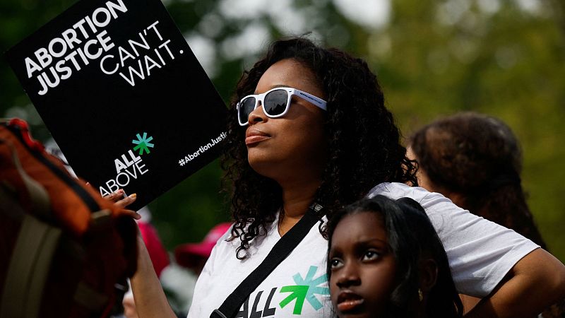 Cinco Continentes - El aborto, de nuevo a debate en el Tribunal Supremo de EE.UU. - Escuchar ahora