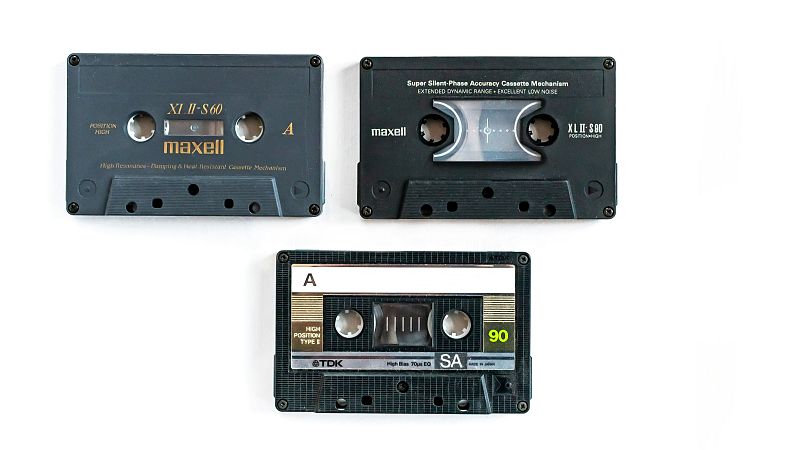 Por tres razones - Plagios de la historia musical reciente - Escuchar ahora