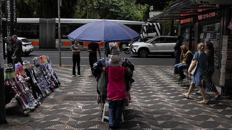 Cinco continentes - La situación de los trabajadores en el mundo - Escuchar ahora