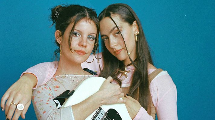 Hinds con Beck