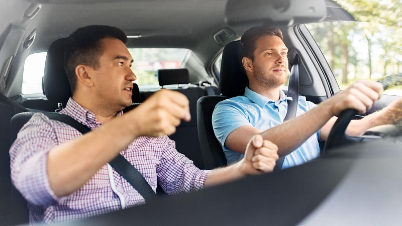 Seguridad vial en Radio 5 - Adaptar el acceso al permiso de conducir a cada necesidad - 05/05/24 - Escuchar ahora