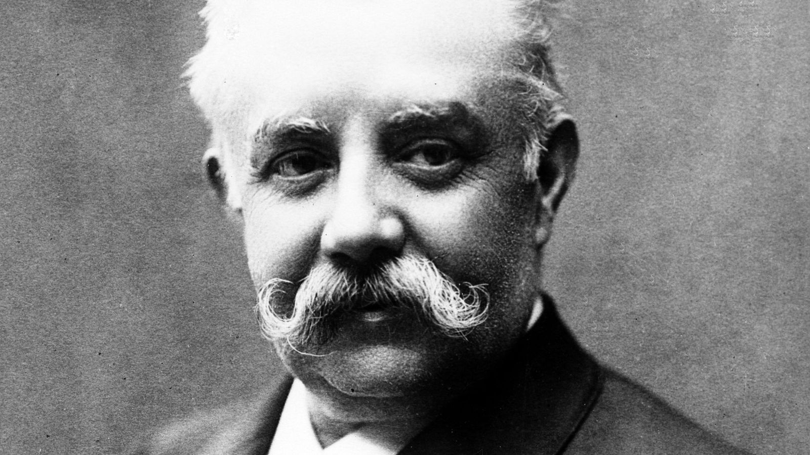 Periplos irradiantes - 6. REdM con Ursaria: Gran Vía - escuchar ahora