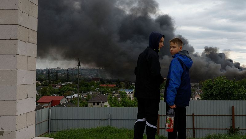 Cinco Continentes - Rusia ataca objetivos en Jarkov - Escuchar ahora