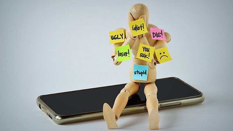 El gallo que no cesa - ACNUR y su lucha contra mensajes xenófobos en redes sociales