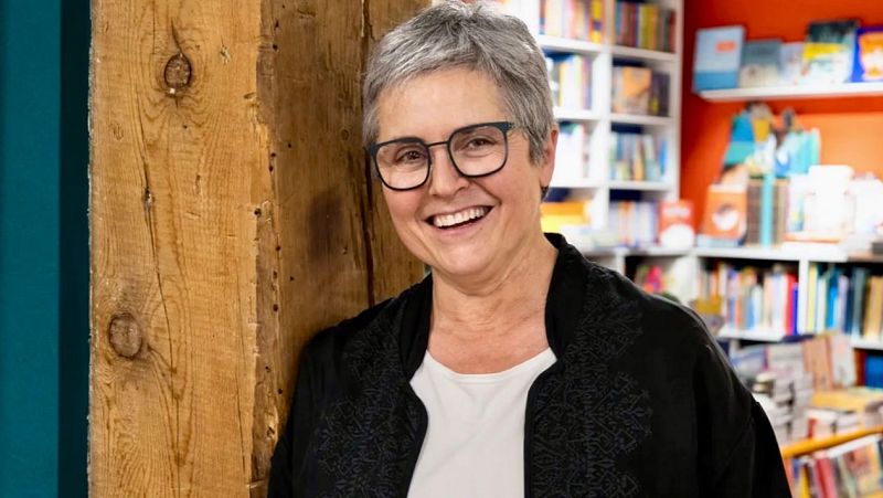 Gente despierta - Carlos del Amor - Eva Orúe, directora de la Feria del Libro de Madrid - Escuchar ahora