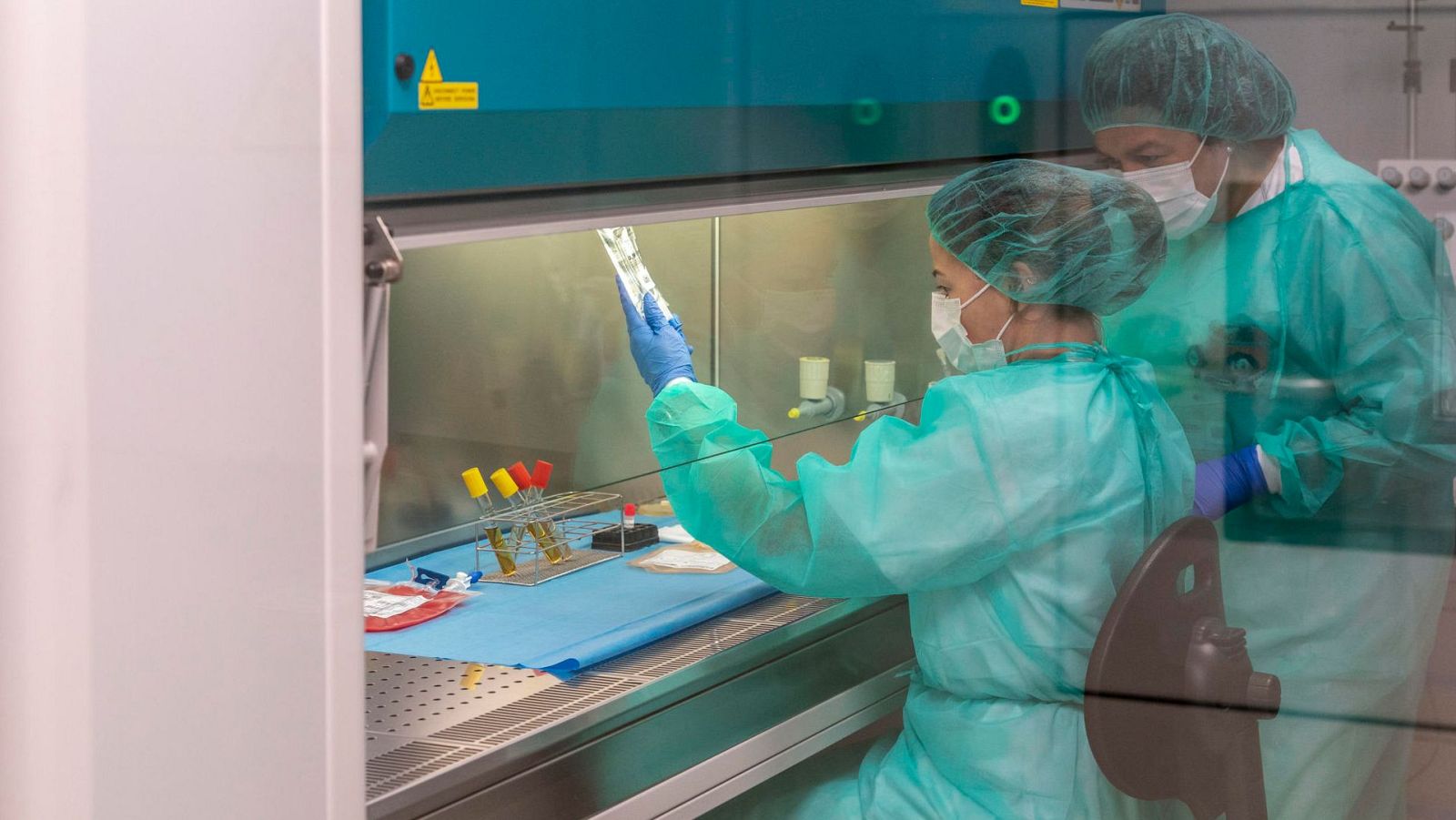 Fármaco alarga la supervivencia de pacientes con cáncer de mama - Las mañanas de RNE | Escuchar