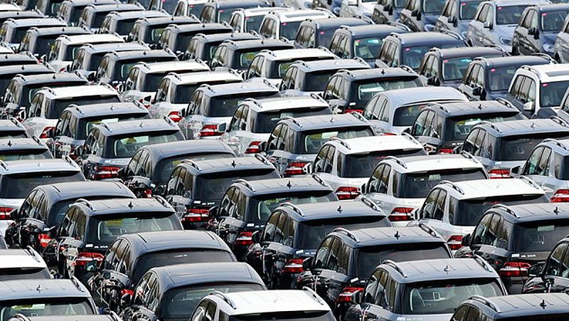 La matriculació de cotxes a Catalunya perd pistonada