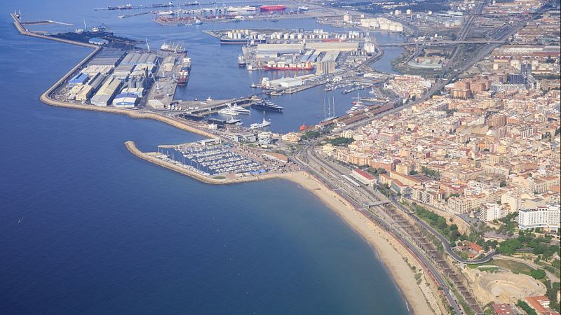 El Port de Tarragona inaugura la terminal de creuers de 2.200 metres quadrats