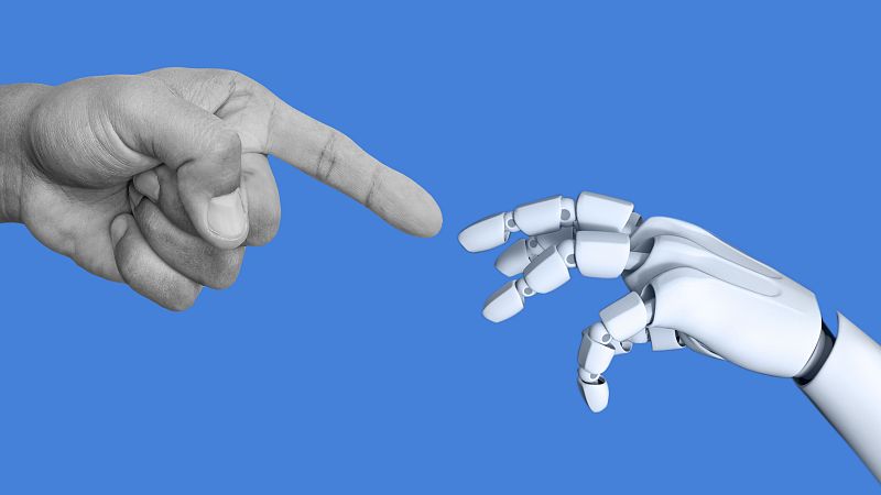 Reportajes emisoras - Málaga - Perros policía robot - 14/06/24