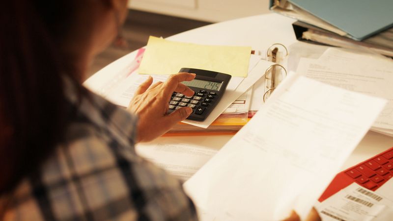 Las mañanas de RNE - Funcas: "Las familias se han desendeudado aprovechando el ahorro acumulado"